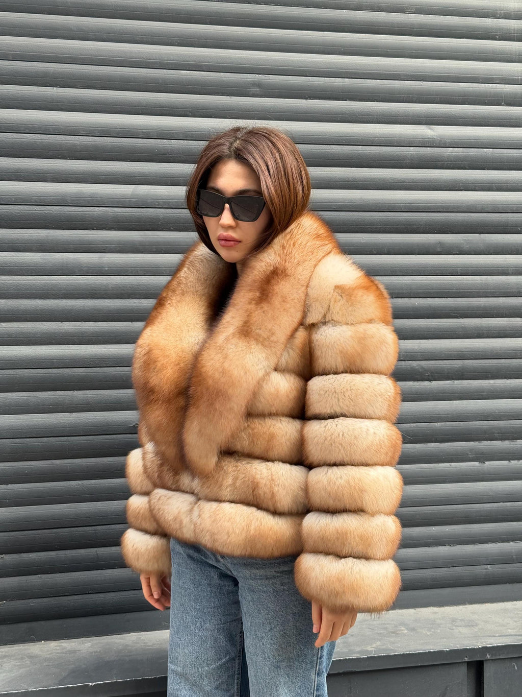 Tipink Beige Fox Fur Jacket: Short With Detachable Sleeves Fox Fur Coat, Women Fox Fur Jacket.. Soft Fox Fur