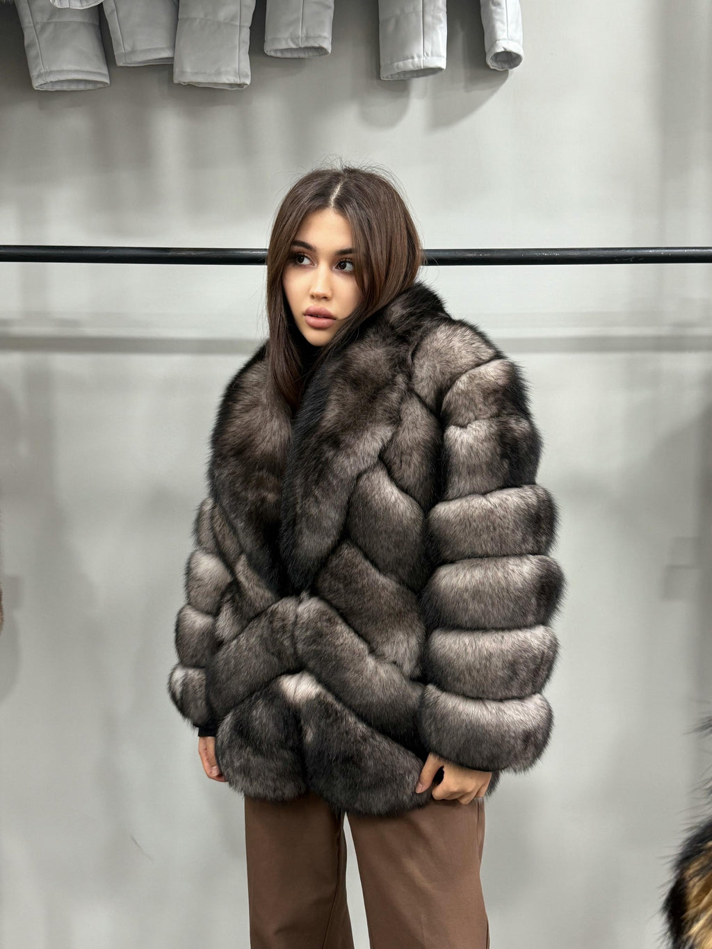 Women’s Fox Fur Jacket, Luxury Short Beige in Gray Fur Coat