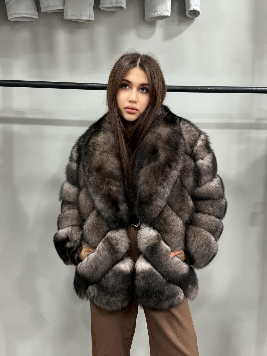 Women’s Fox Fur Jacket, Luxury Short Beige in Gray Fur Coat