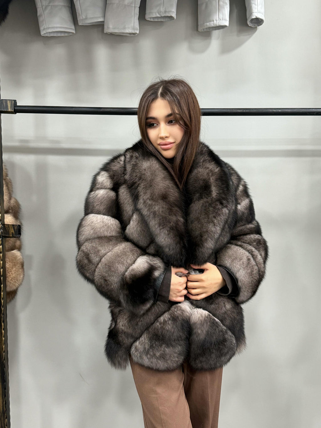 Women’s Fox Fur Jacket, Luxury Short Beige in Gray Fur Coat