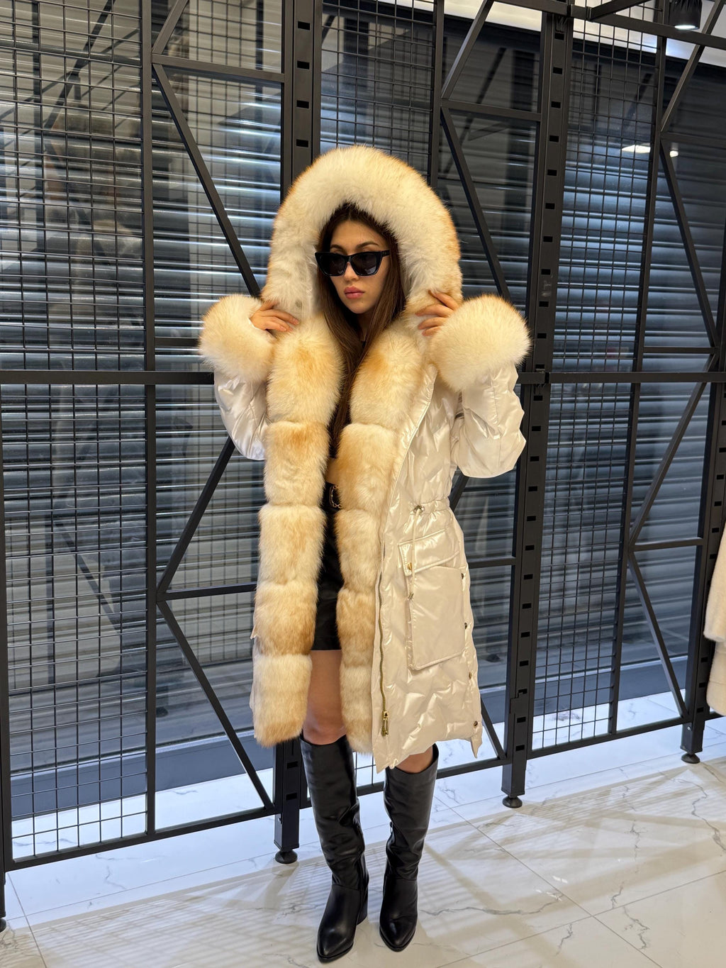 Women’s Glam White Parka Puffer Coat with Removable Fur Trim | Hood Front - Fox Fur Jacket