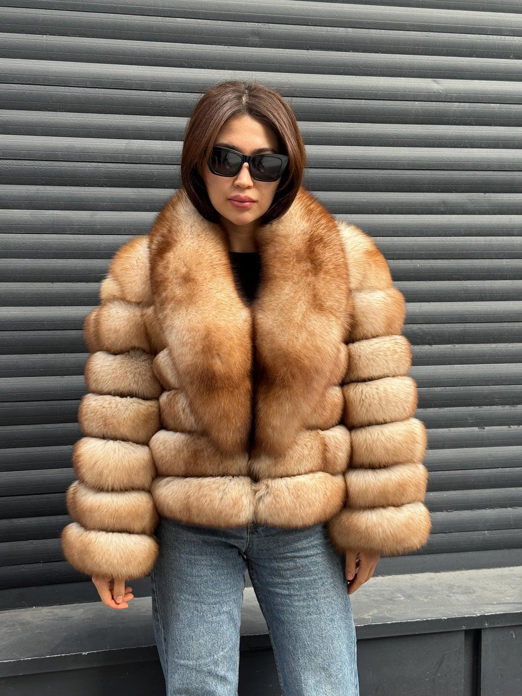 Tipink Beige Fox Fur Jacket: Short With Detachable Sleeves Fox Fur Coat, Women Fox Fur Jacket.. Soft Fox Fur