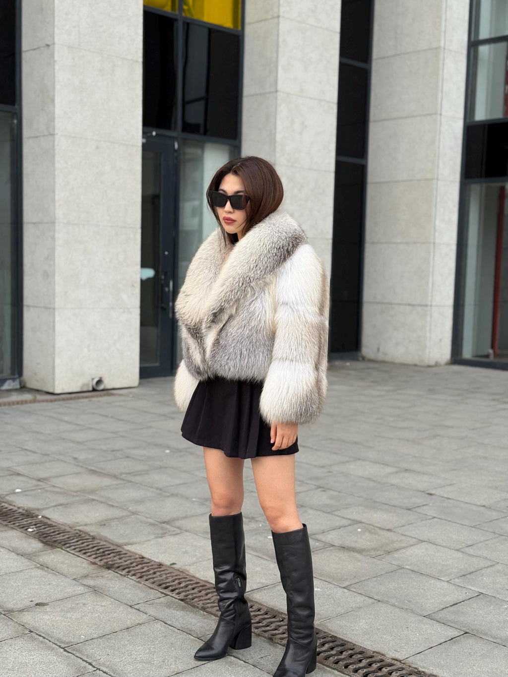 Women Fox Fur Jacket, Short Fox Fur Coat, Arctic Fox Fur Jacket, Arctic white Fox Fur.. Cropped Fox Fur Jacket