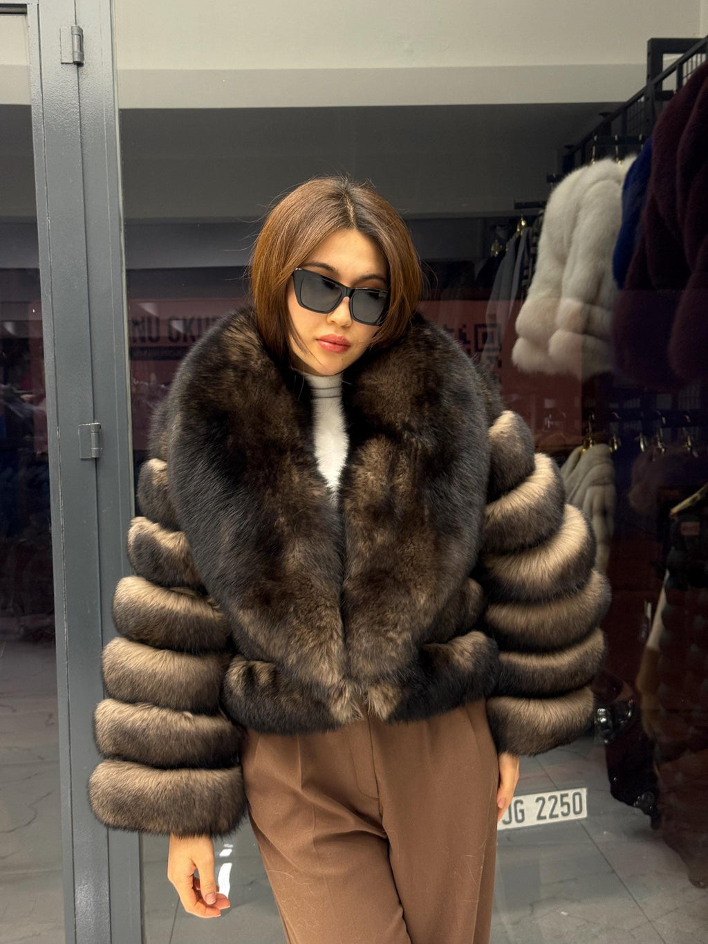 Brown Fox Fur Jacket, Sable Brown Fox Fur Coat, Women Fox Fur Jacket. Short Huge Collar Fox Fur Coat. Fox Fur