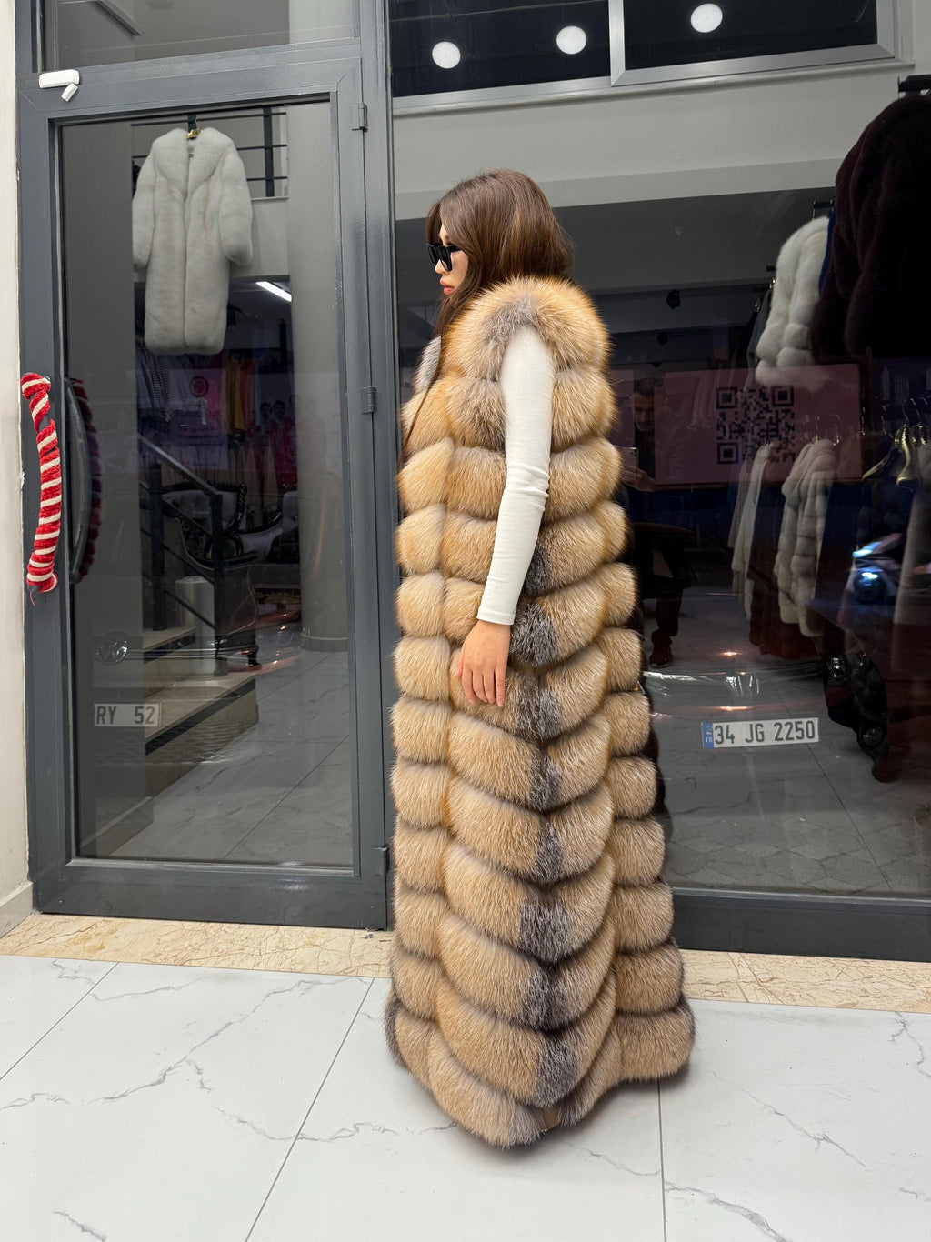 Long Golden Fox Fur Vest, Women Frost Fox Fur Gilet, Sleeveless Fox Fur Jacket, Full Length Fox Fur Vest