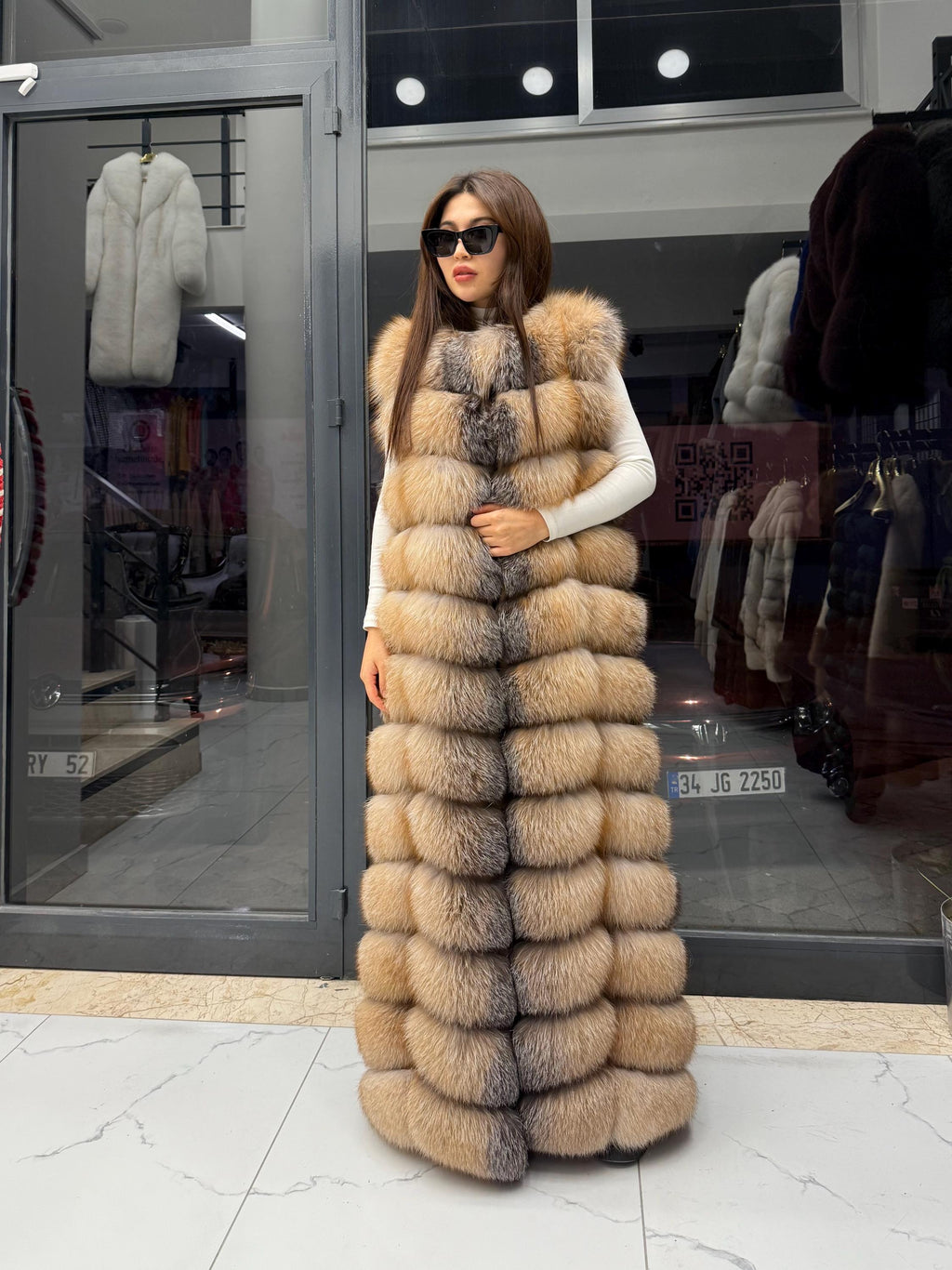 Long Golden Fox Fur Vest, Women Frost Fox Fur Gilet, Sleeveless Fox Fur Jacket, Full Length Fox Fur Vest
