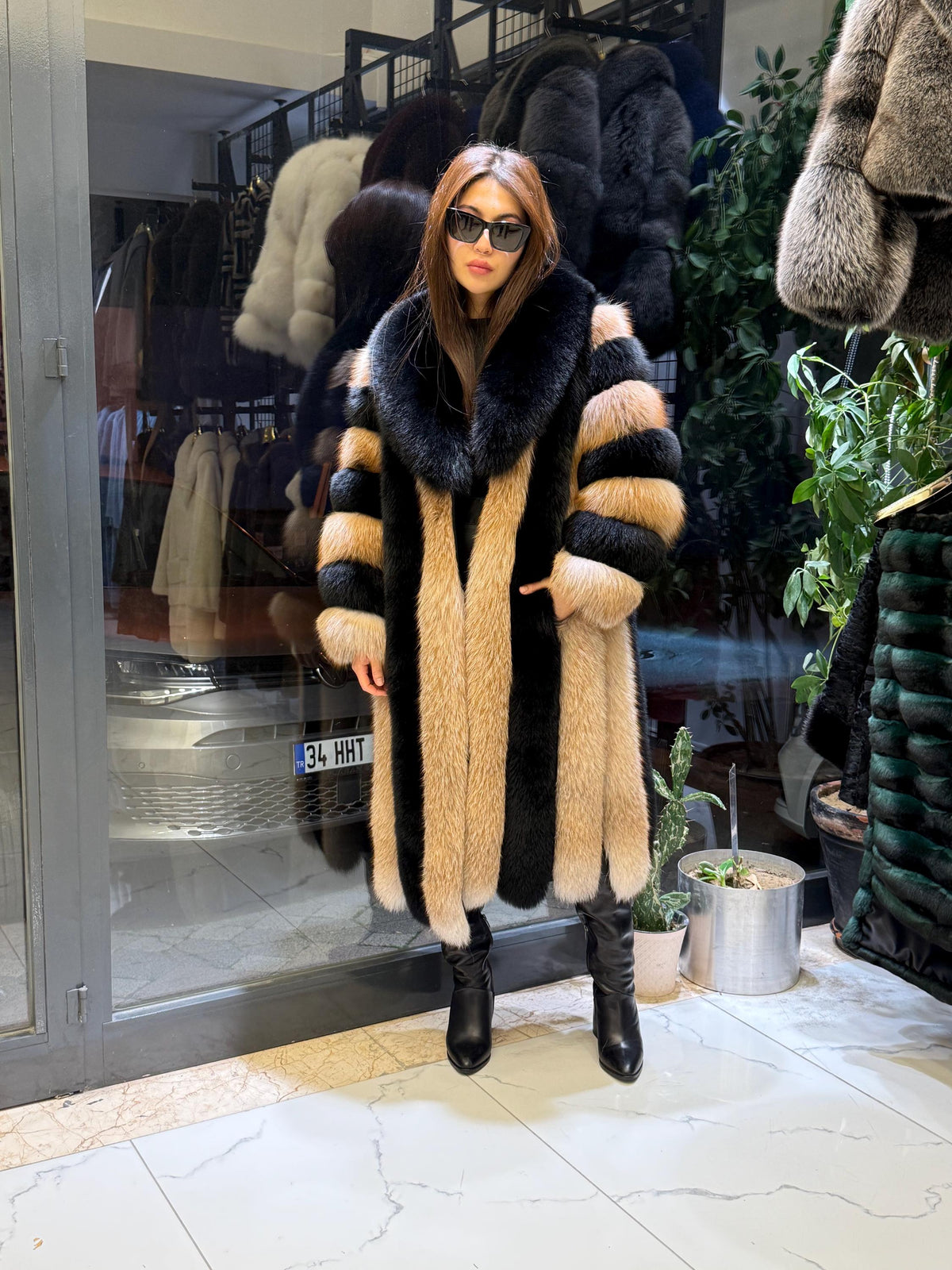 Long Black-Gold Fox Fur Coat, Unisex Luxury Winter Fox Fur Jacket, Black Fox Fur Jacket, Gold Fox Fur Jacket.- Long Fox Fur Jacket