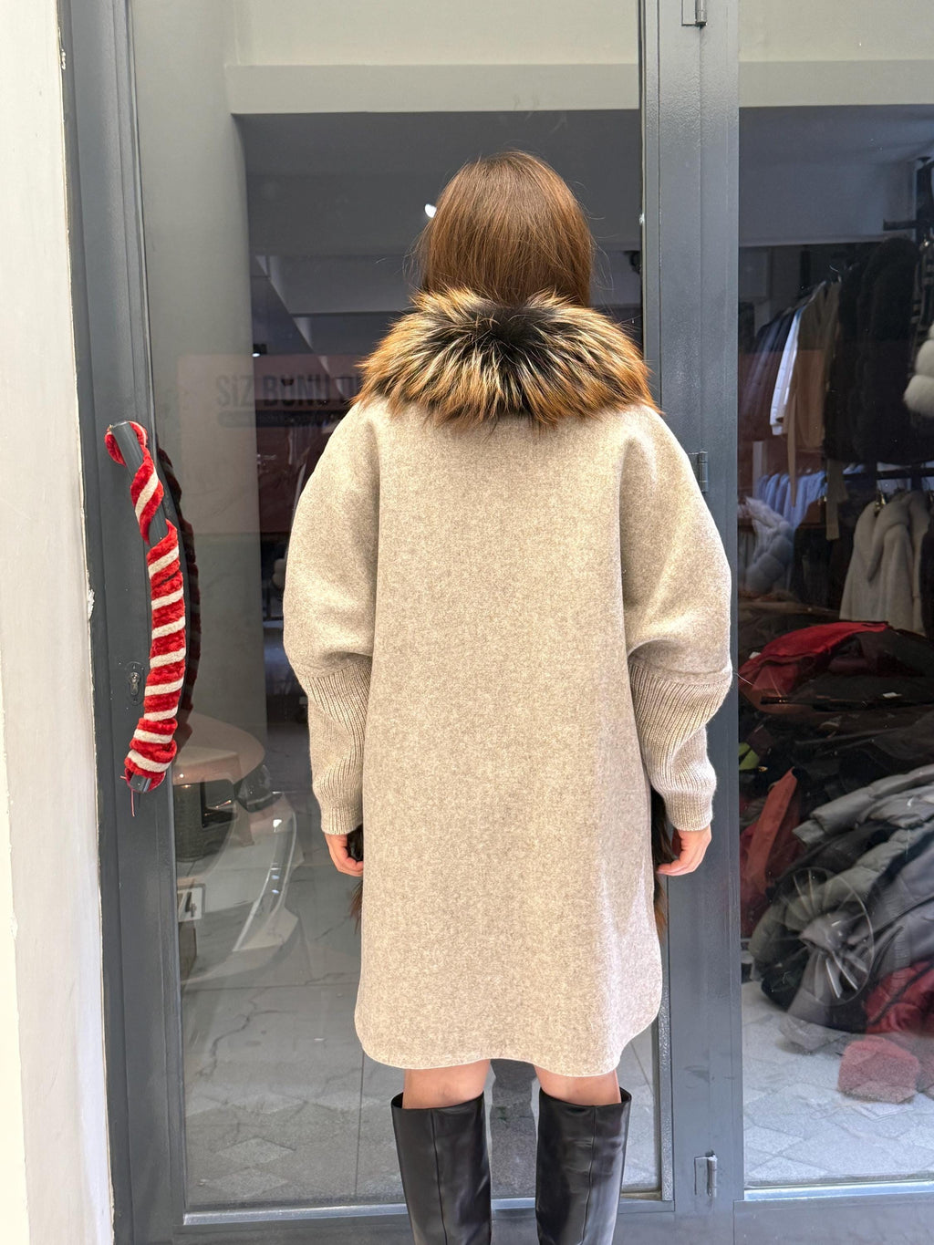 Gray Plus Size Puffer Coat, Women Collar&Pockets Fox Fur Jacket, Oversized Fox Fur Coat, Alpaca Wool Coat. Argentina Fox Fur Jacket