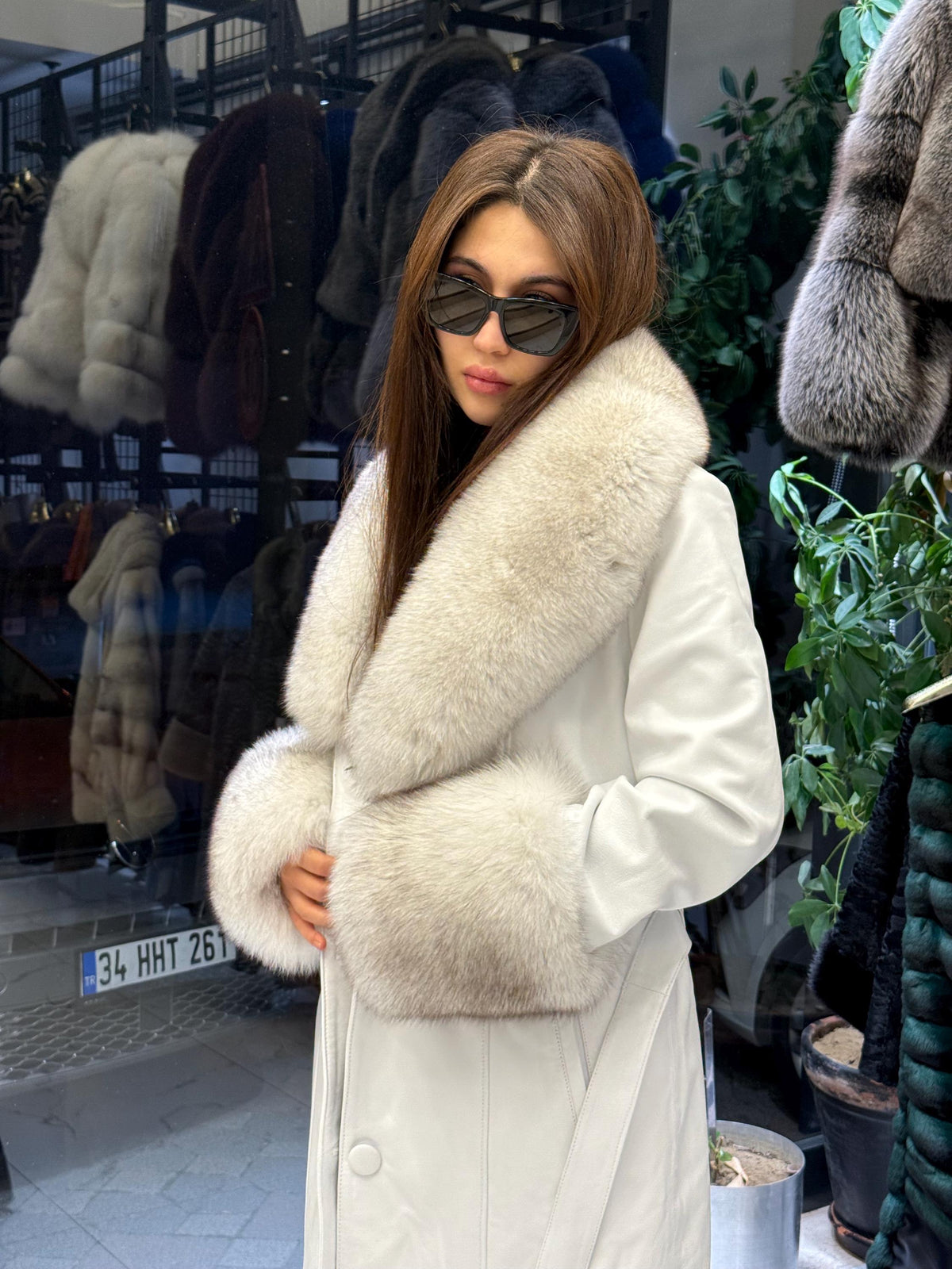 Women’s White Long Leather Trench Coat, Luxury Collar Cuffs - Huge Fox Fur Jacket. Collar Fox Fur Jacket. White fox fur coat. Fox Fur Jacket