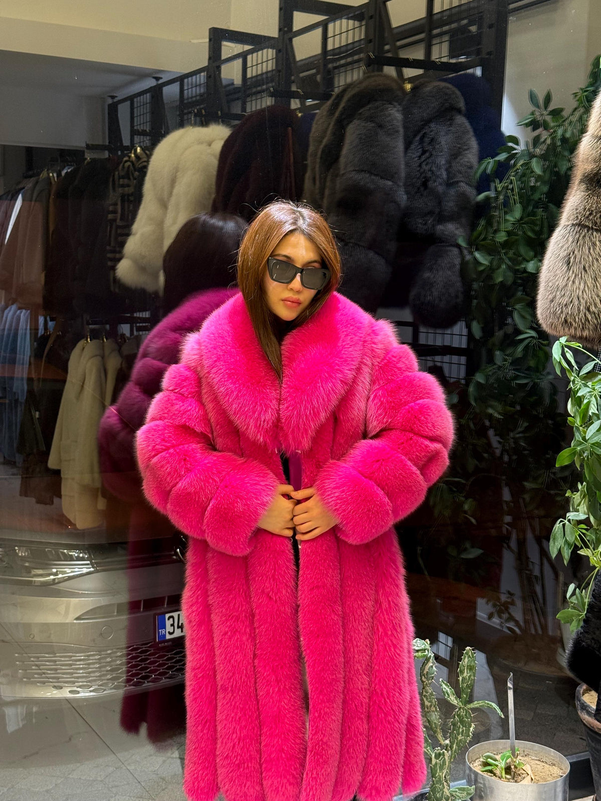 Long Fuchsia Fox Fur Coat, Pink Luxury Winter Fox Fur Jacket, Pink Fox Fur Jacket, Fuchsia Fox Fur Jacket.- Long Fox Fur Jacket