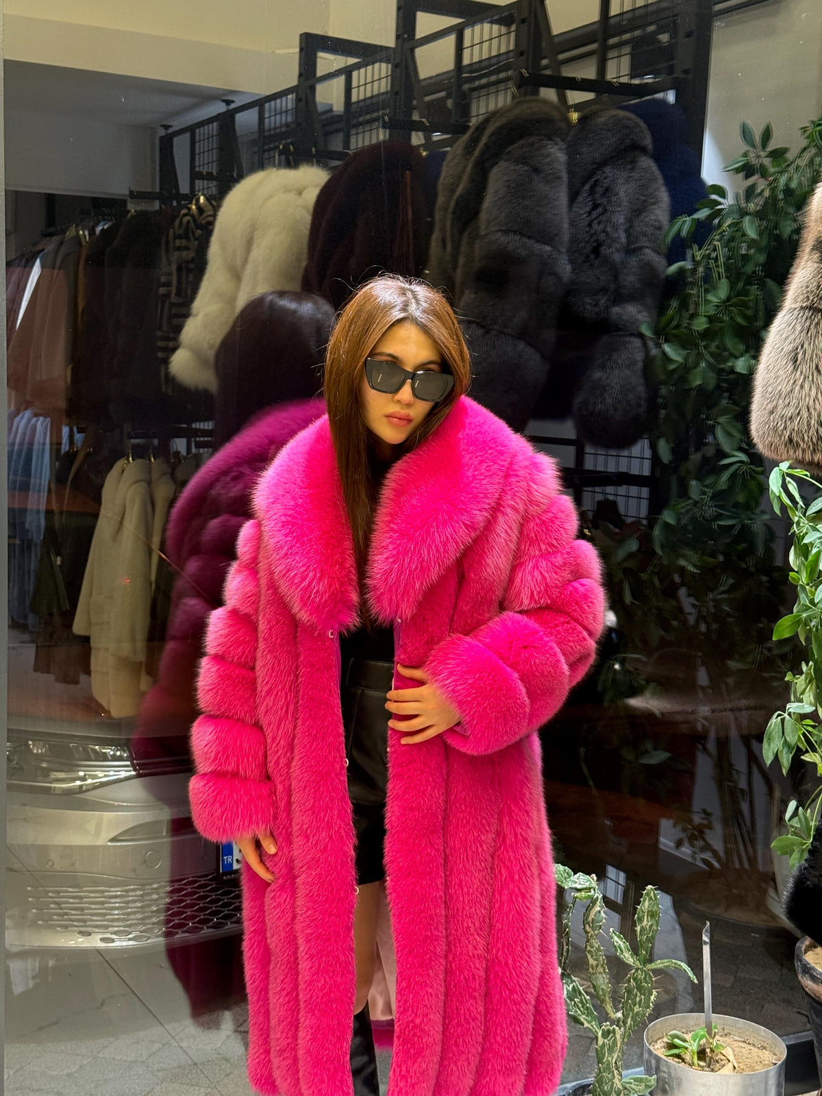 Long Fuchsia Fox Fur Coat, Pink Luxury Winter Fox Fur Jacket, Pink Fox Fur Jacket, Fuchsia Fox Fur Jacket.- Long Fox Fur Jacket