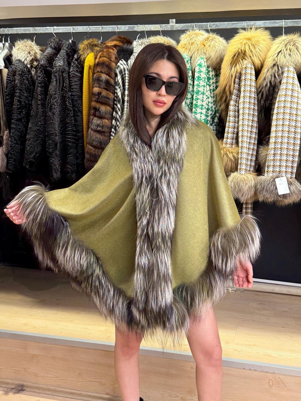 Green Wool Cashmere Cape Coat with Fox Fur Trim – Luxury Winter Wrap, Elegant Oversized Shawl, Plus Size Cloak. Fox Fur Jacket. Fox Fur
