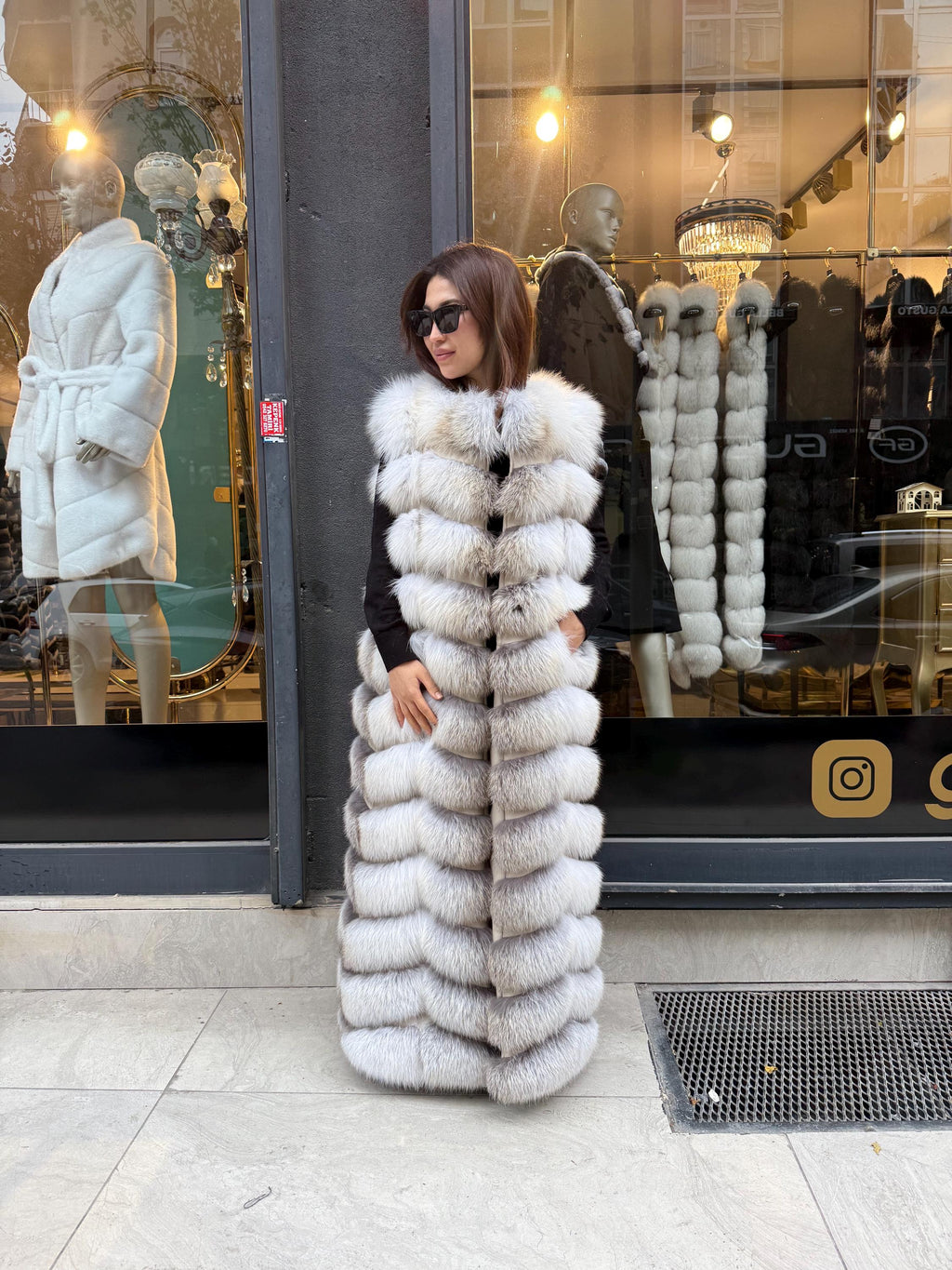 Long White Frost Fox Fur Vest, Women Frost Fox Fur Gilet, Sleeveless Fox Fur Jacket, Full Length Fox Fur Vest