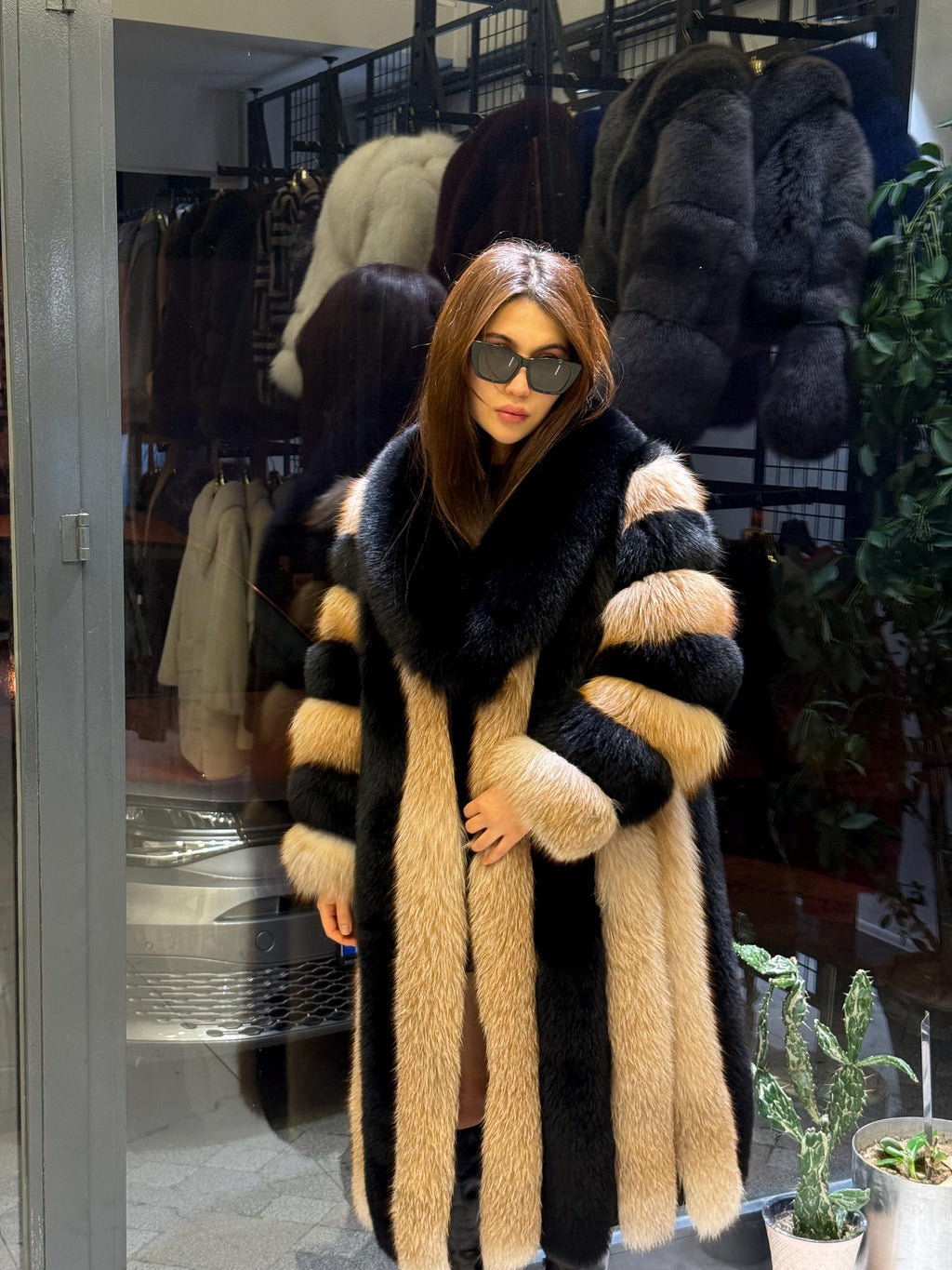 Long Black-Gold Fox Fur Coat, Unisex Luxury Winter Fox Fur Jacket, Black Fox Fur Jacket, Gold Fox Fur Jacket.- Long Fox Fur Jacket