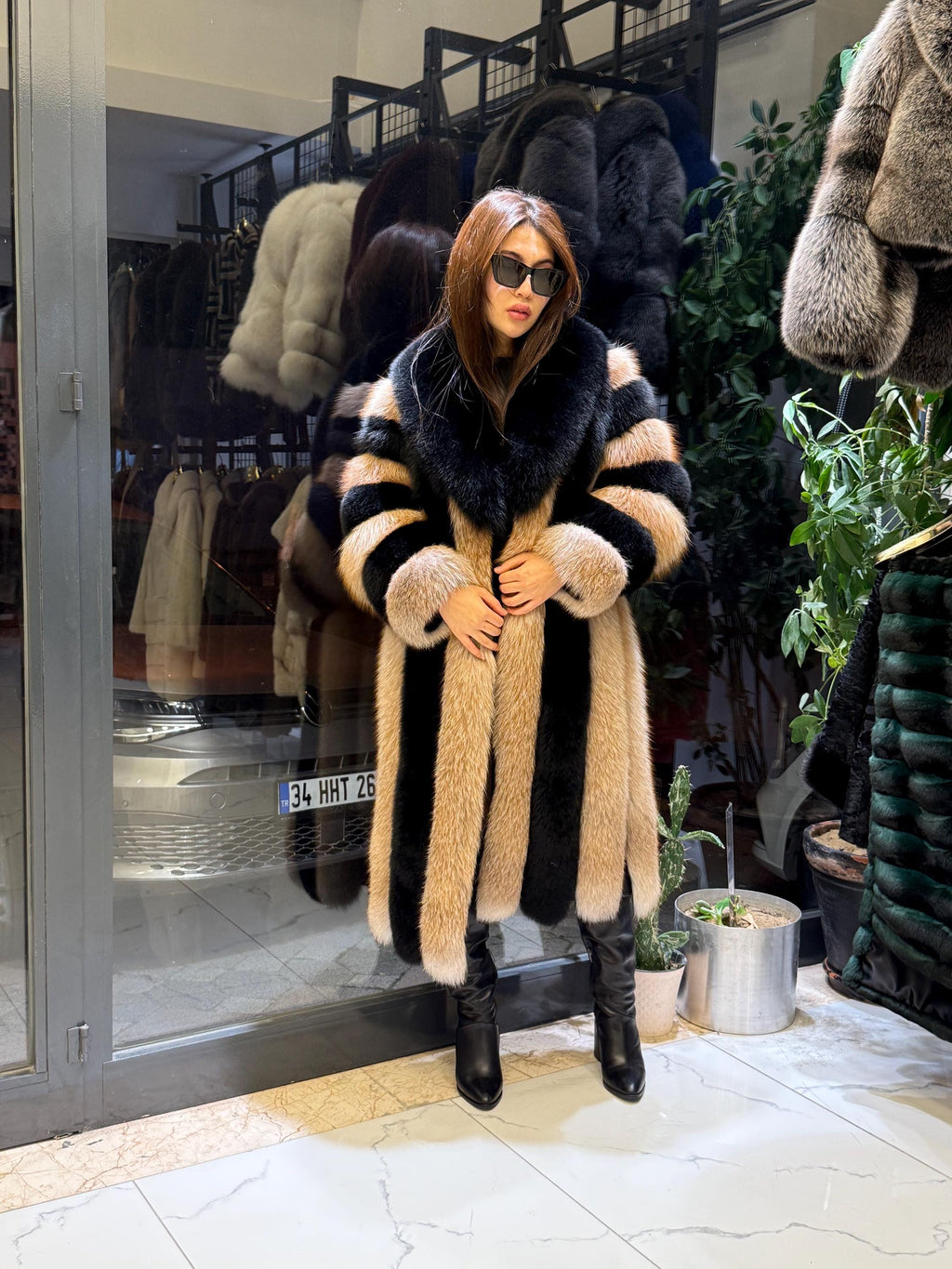 Long Black-Gold Fox Fur Coat, Unisex Luxury Winter Fox Fur Jacket, Black Fox Fur Jacket, Gold Fox Fur Jacket.- Long Fox Fur Jacket
