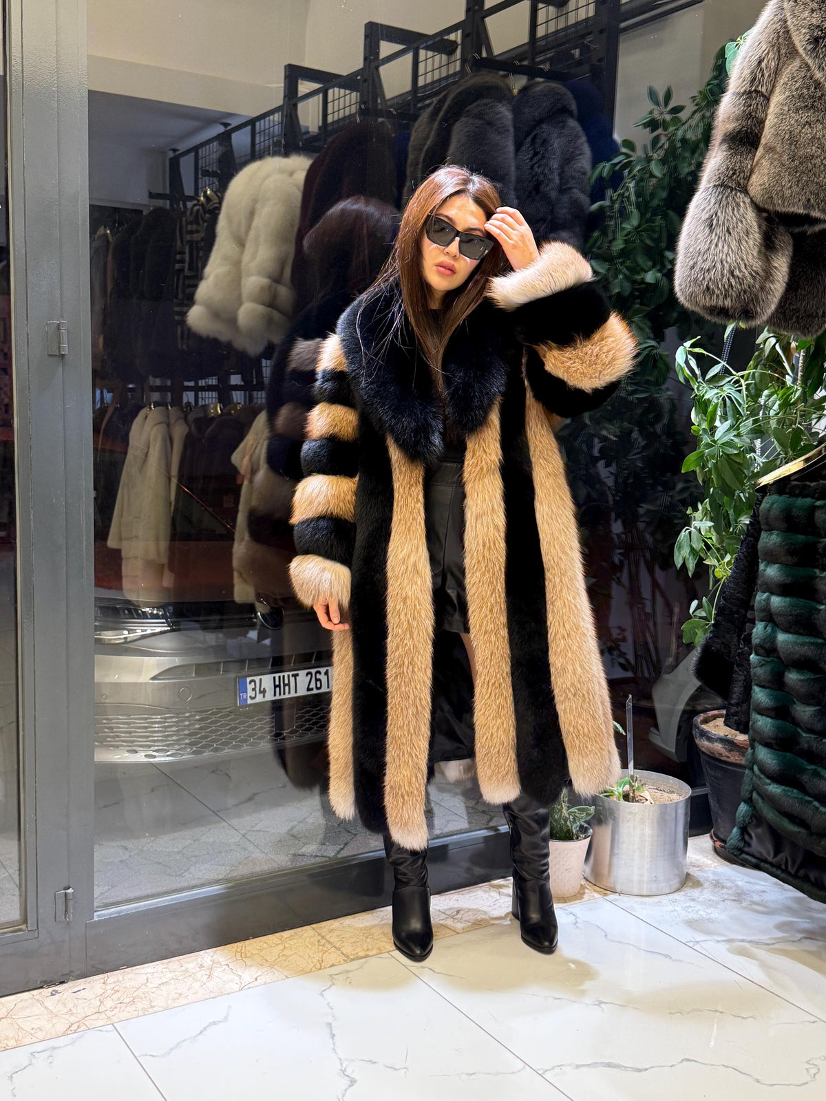 Long Black-Gold Fox Fur Coat, Unisex Luxury Winter Fox Fur Jacket, Black Fox Fur Jacket, Gold Fox Fur Jacket.- Long Fox Fur Jacket