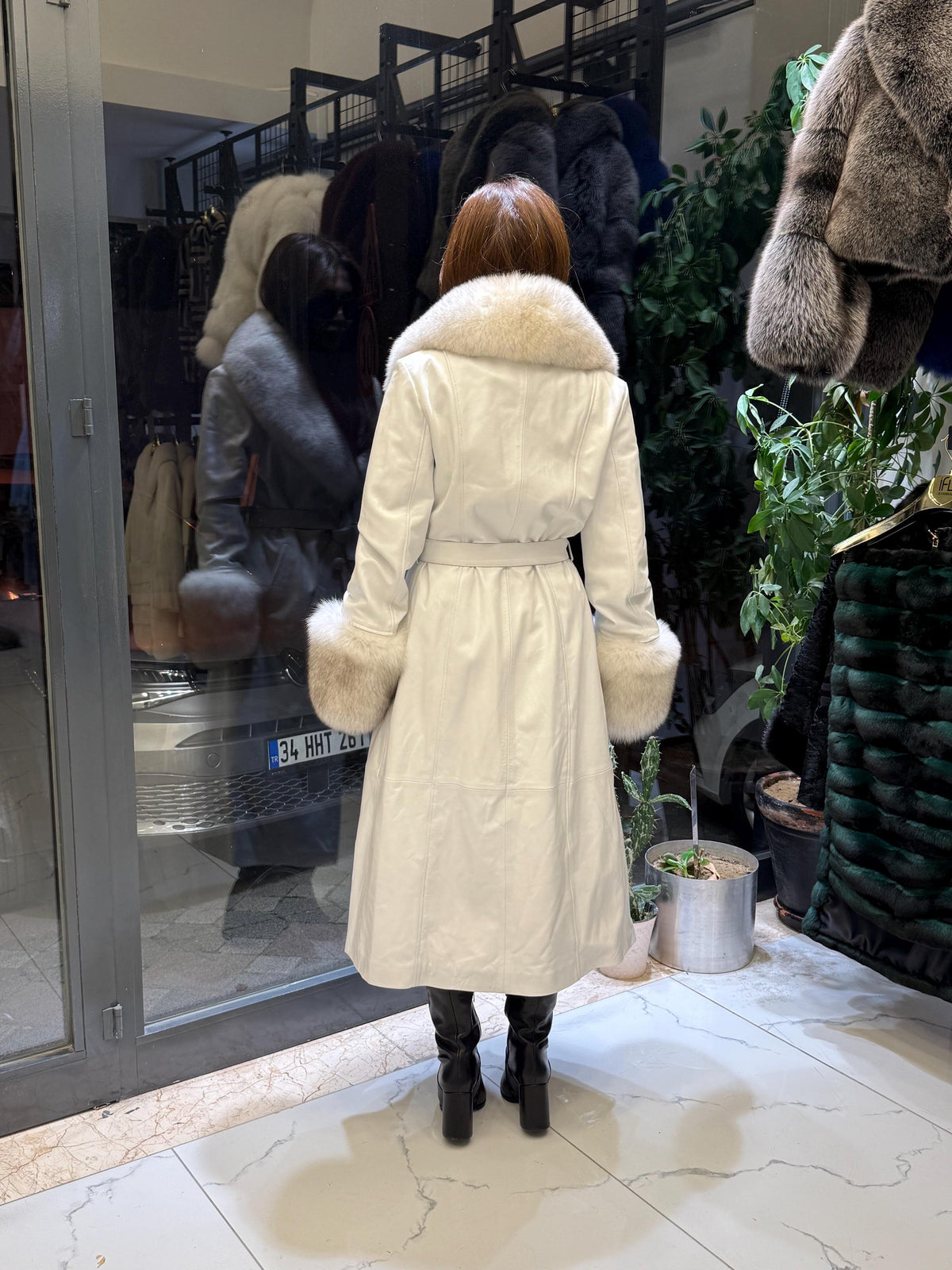 Women’s White Long Leather Trench Coat, Luxury Collar Cuffs - Huge Fox Fur Jacket. Collar Fox Fur Jacket. White fox fur coat. Fox Fur Jacket