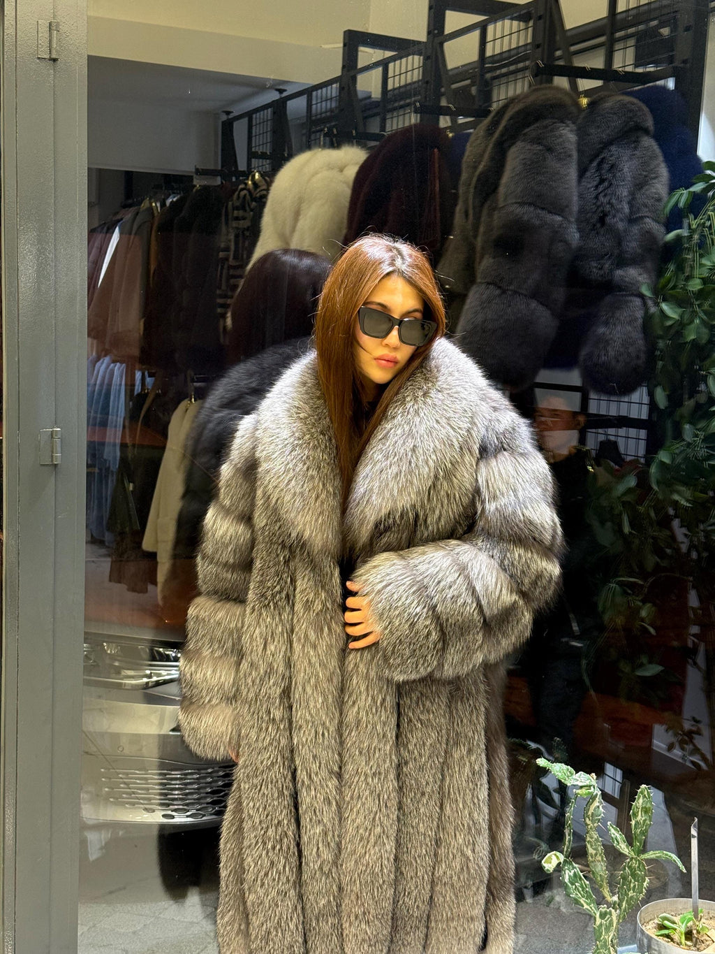 Long Silver Fox Fur Coat, Unisex Luxury Winter Fox Fur Jacket, Frost Fox Fur Jacket, Silver Fox Fur Jacket.- Long Fox Fur Jacket