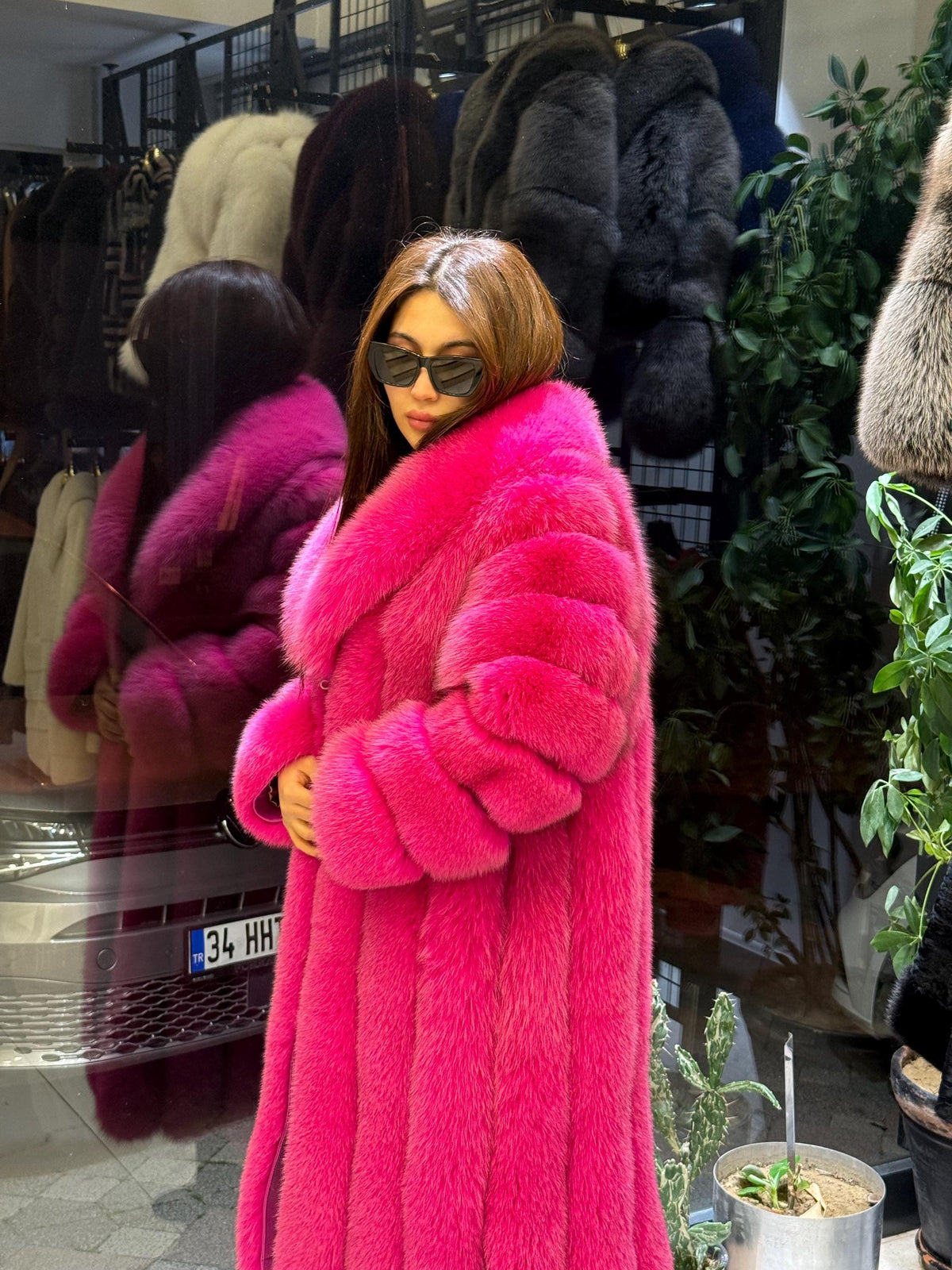 Long Fuchsia Fox Fur Coat, Pink Luxury Winter Fox Fur Jacket, Pink Fox Fur Jacket, Fuchsia Fox Fur Jacket.- Long Fox Fur Jacket