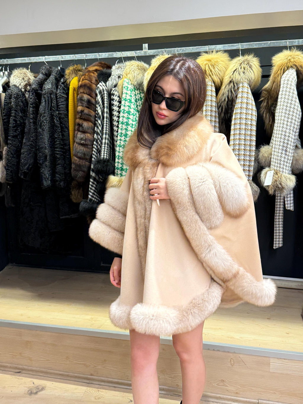 Beige Cashmere Cape With Fox Fur Trim, Women’s Wool Shawl Front Skirt - Fox Fur Jacket. Beige Fox Fur Jacket. Fox Fur Trim Coat. Fox Fur