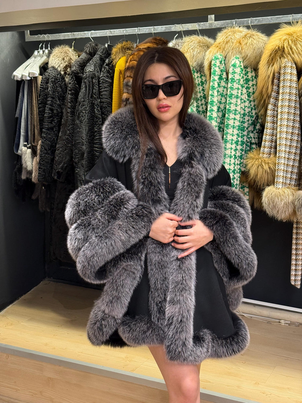 Black Cashmere Cape With Fox Fur Trim, Women’s Wool Shawl Front Skirt - Fox Fur Jacket. Silver Fox Fur Jacket. Fox Fur Trim Coat. Fox Fur