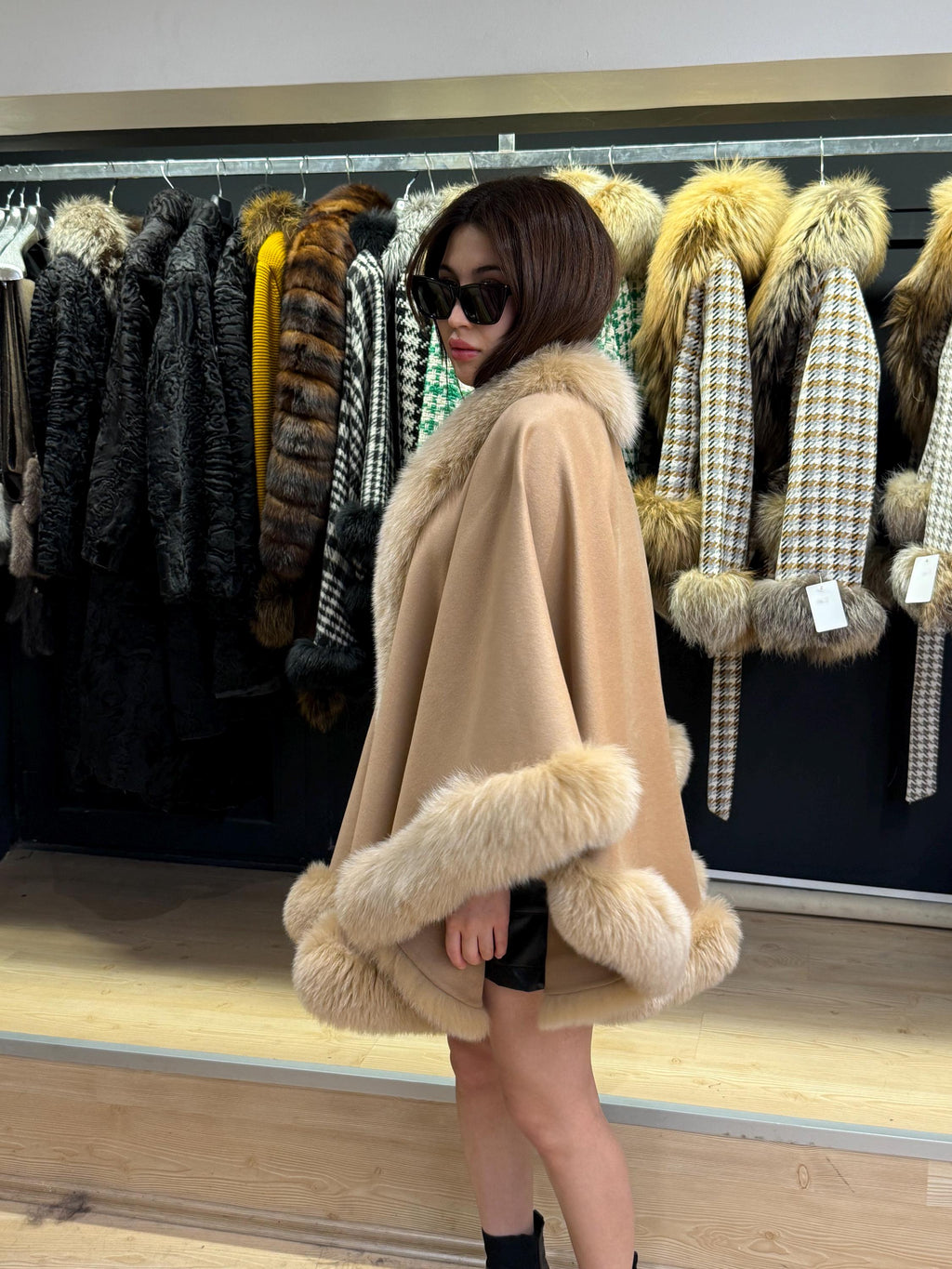Beige Cashmere Cape With Fox Fur Trim, Women’s Wool Shawl Front Skirt - Fox Fur Jacket. Beige Fox Fur Jacket. Fox Fur Trim Coat. Fox Fur