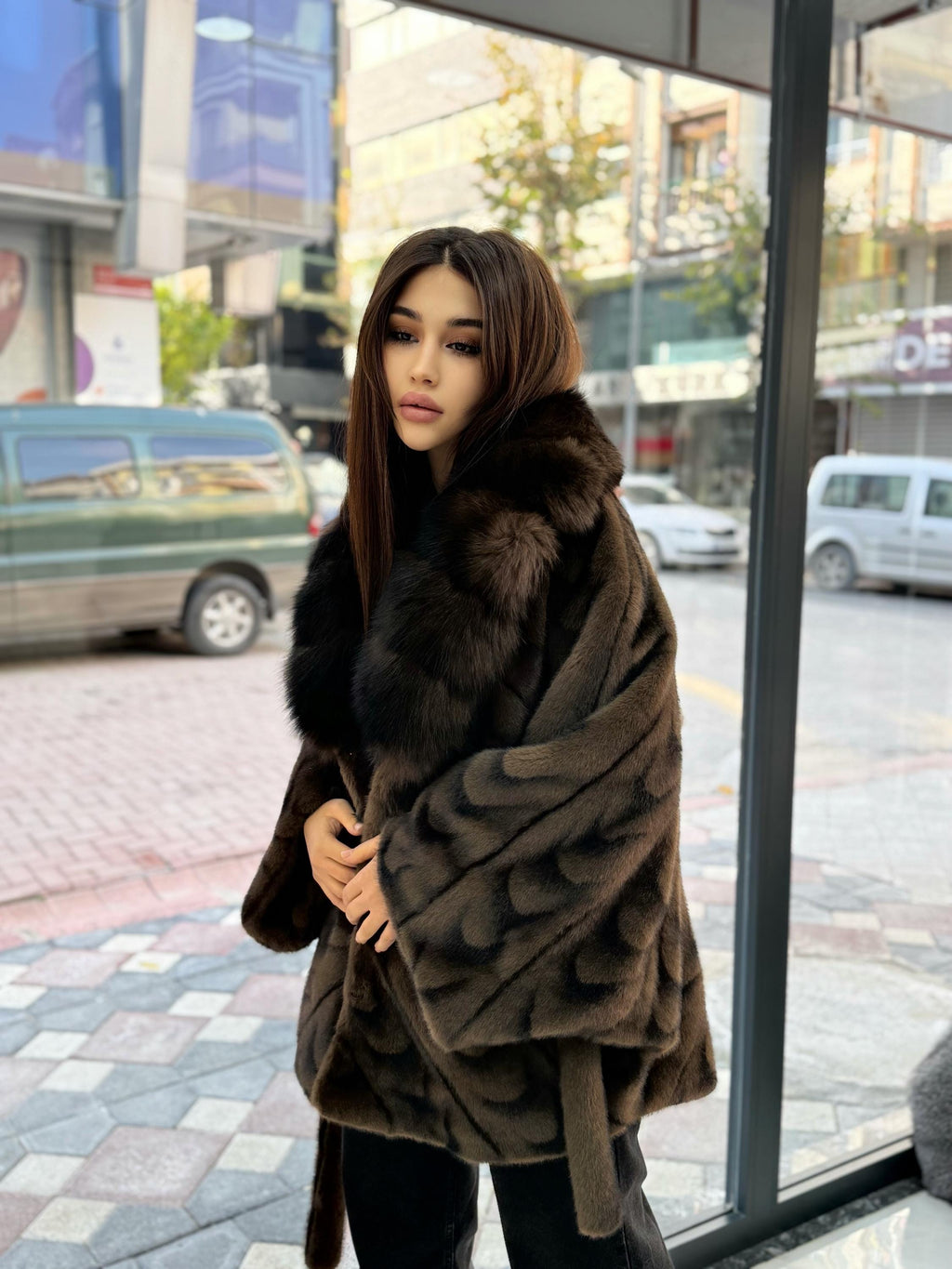 Brown Faux Mink Fur Cape With Fox Fur Trim. Collar Genuine Fox Fur Jacket