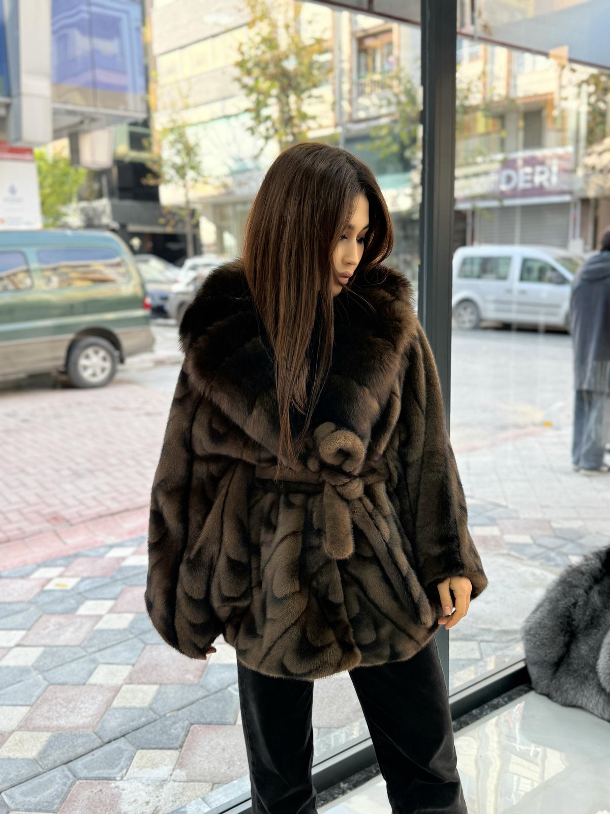 Brown Faux Mink Fur Cape With Fox Fur Trim. Collar Genuine Fox Fur Jacket