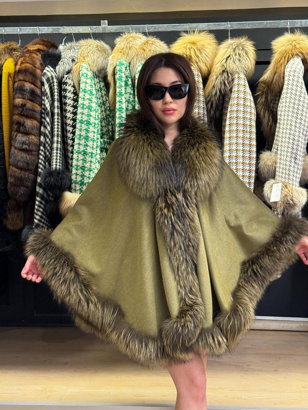 Green Wool Cashmere Cape Coat with Fox Fur Trim – Luxury Winter Wrap, Elegant Oversized Shawl, Plus Size Cloak. Fox Fur Jacket. Fox Fur