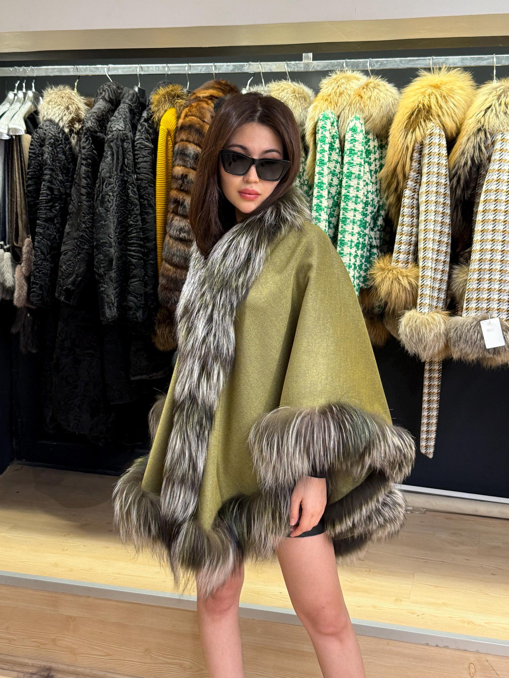 Green Wool Cashmere Cape Coat with Fox Fur Trim – Luxury Winter Wrap, Elegant Oversized Shawl, Plus Size Cloak. Fox Fur Jacket. Fox Fur