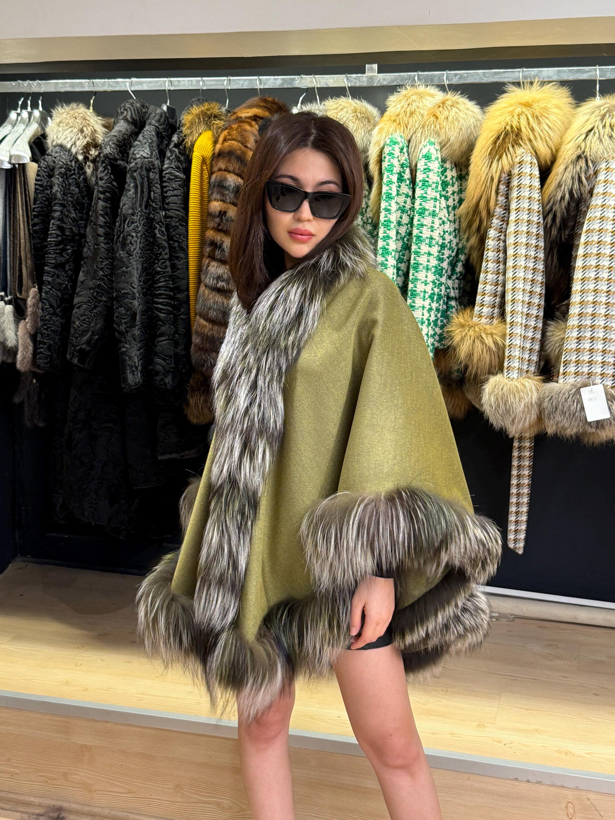 Green Wool Cashmere Cape Coat with Fox Fur Trim – Luxury Winter Wrap, Elegant Oversized Shawl, Plus Size Cloak. Fox Fur Jacket. Fox Fur