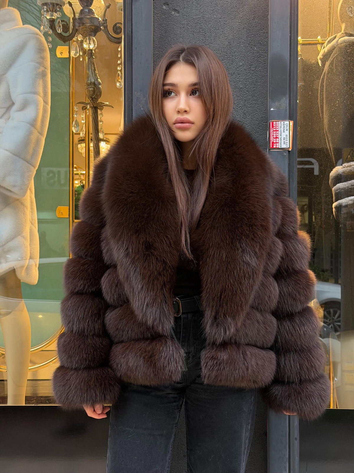 Brown Fox Fur Jacket: Short With Detachable Sleeves Fur Coat For Women