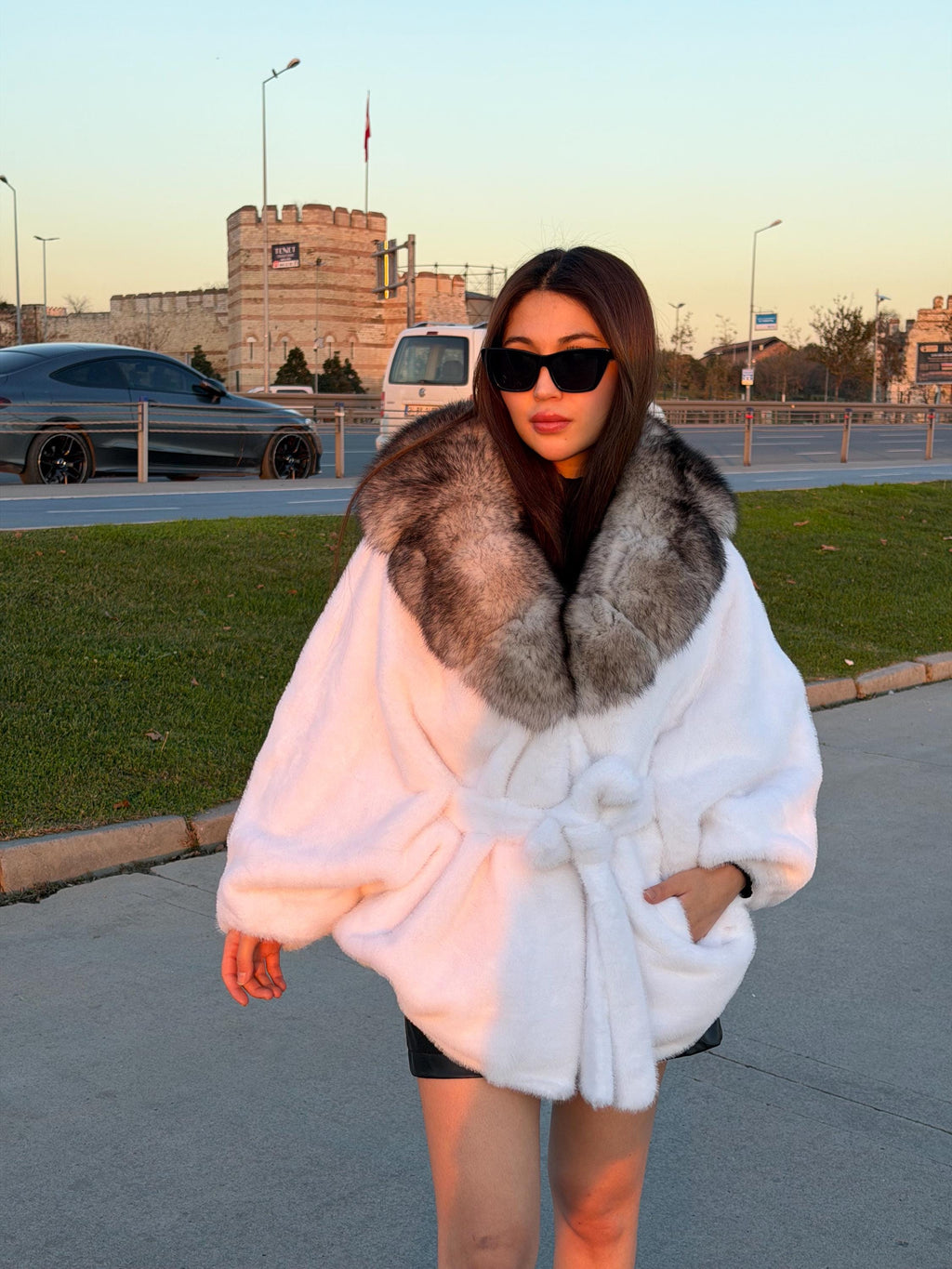 Luxury White Faux Mink Fur Cape with Real Fox Fur Collar | Elegant Women’s Winter Fox Fur Trim Coat