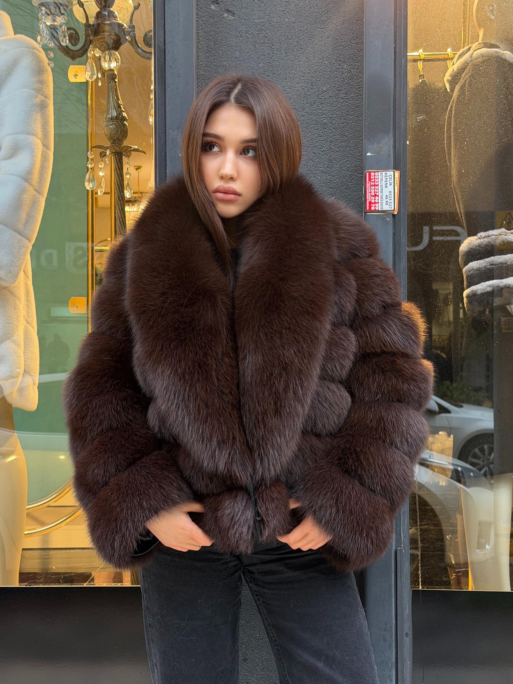 Brown Fox Fur Jacket: Short With Detachable Sleeves Fur Coat For Women